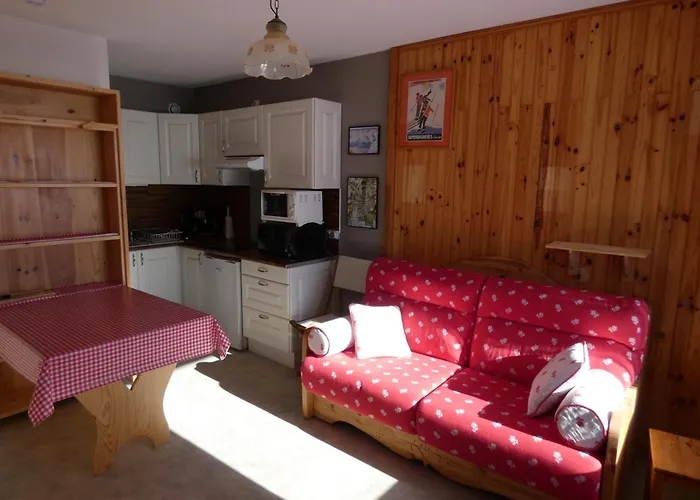 Апартаменты Le Refuge 66 *